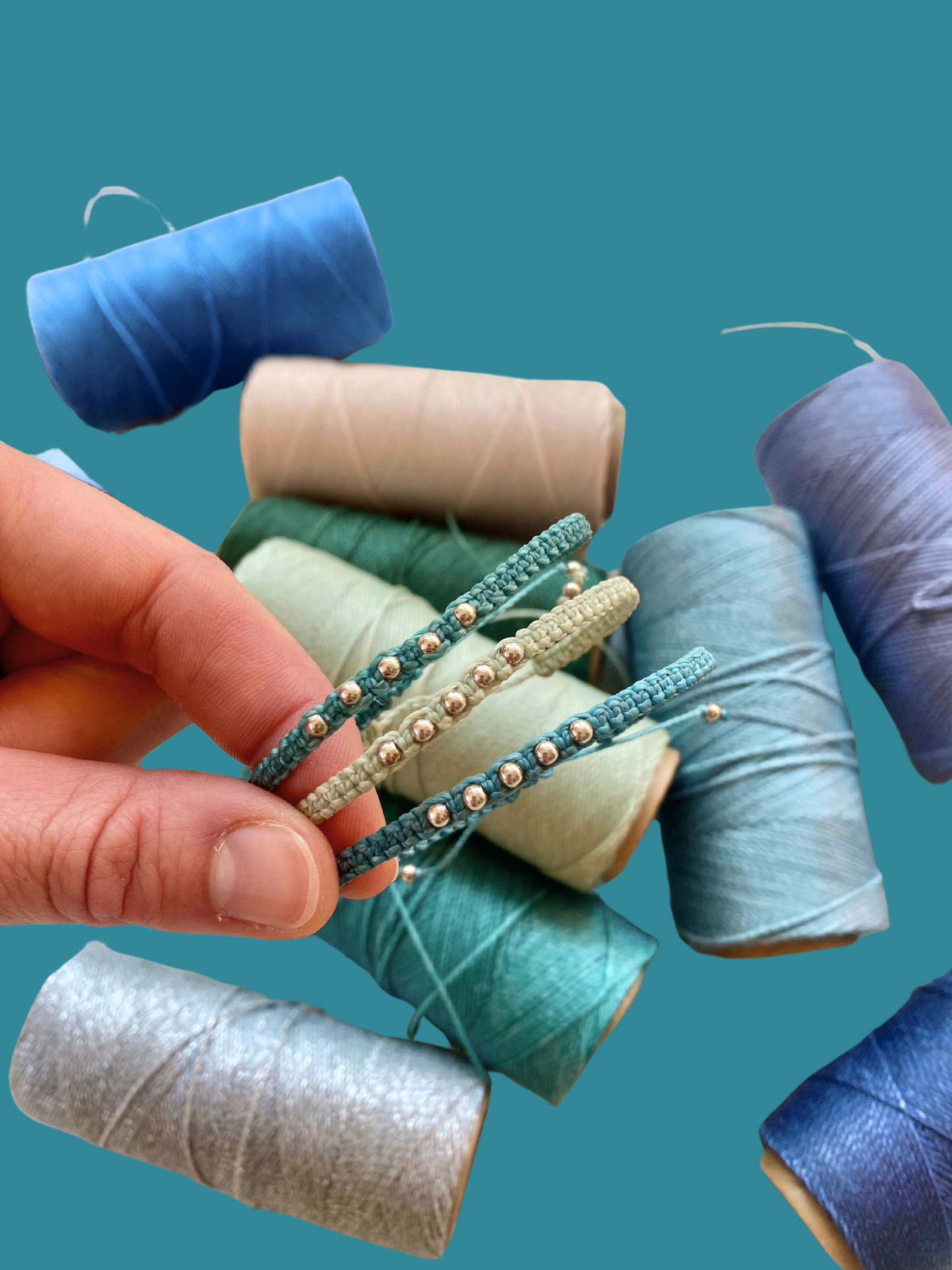 Macramé bracelet DIY kit - "The Authentic"