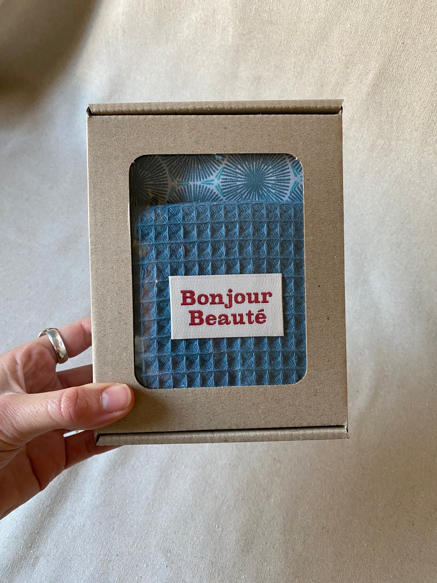 "Hello Gorgeous!" - DIY sewing kit - blue