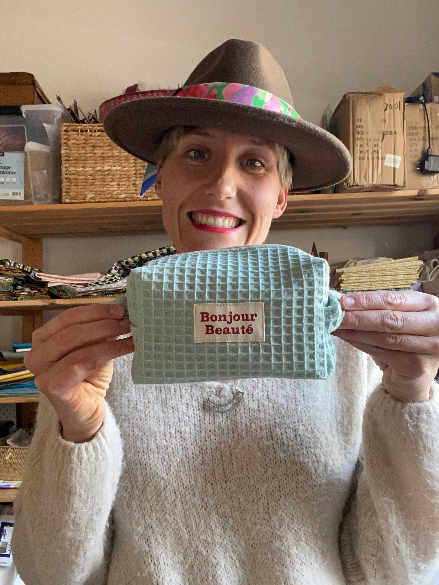 "Hello Gorgeous!" - DIY sewing kit - ice blue