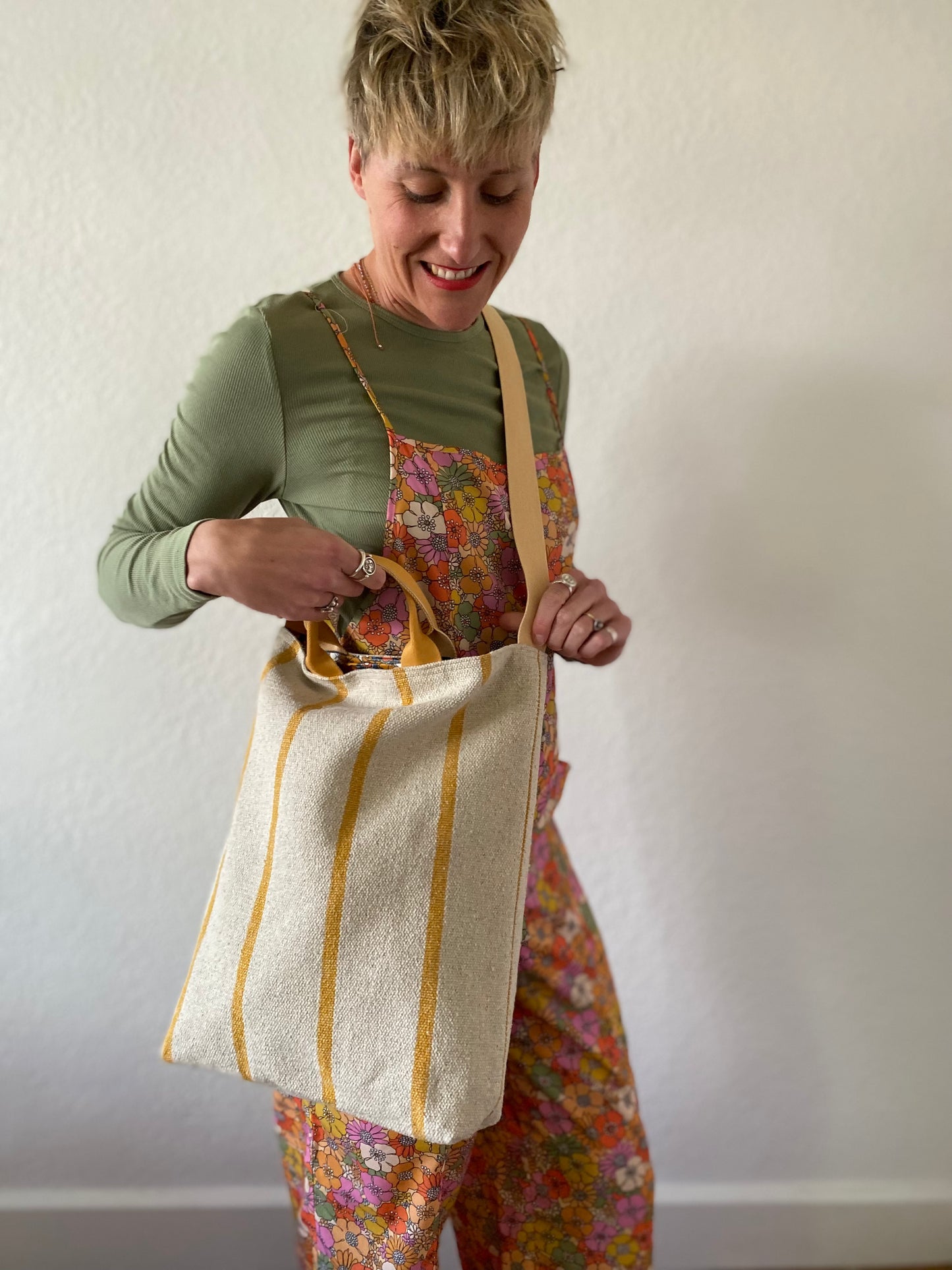 "I'm totes amazing!" - Totebag DIY sewing kit - Yellow stripe