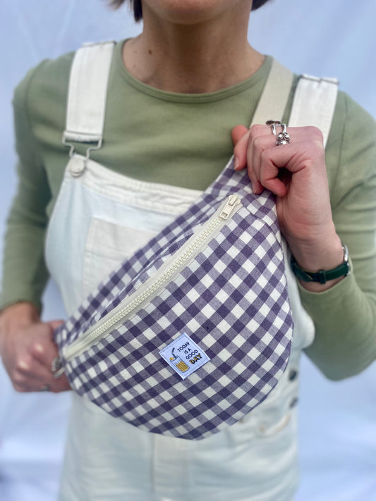“Un croissant, please?” - The Bumbag - DIY sewing kit - Gingham Purple