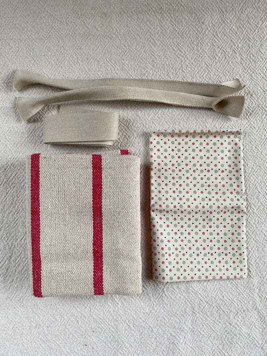 "I'm totes amazing!" - Totebag DIY sewing kit - Scarlet