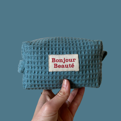 "Hello Gorgeous!" - DIY sewing kit - blue