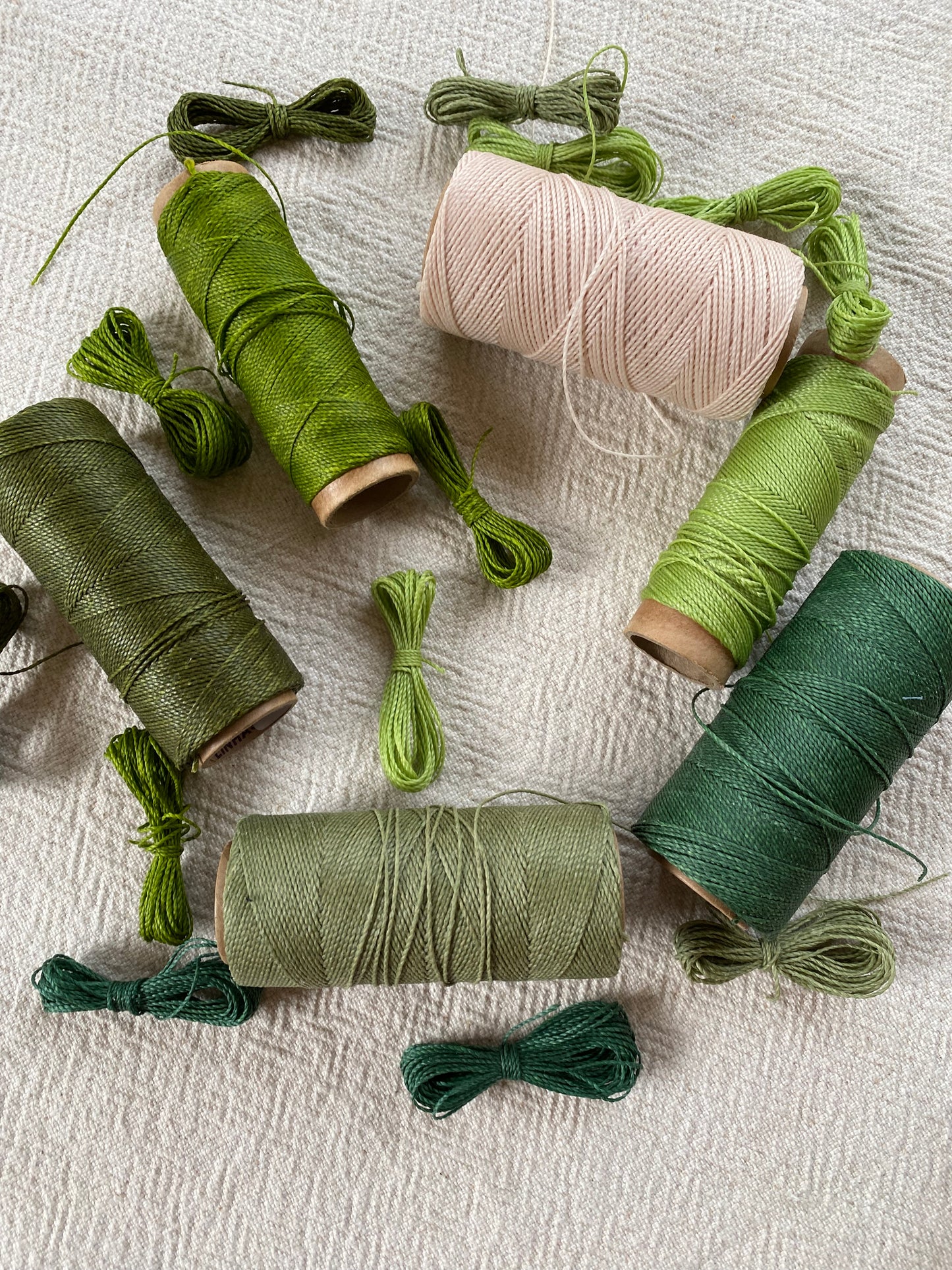 Macramé bracelet DIY kit - “The Quartet” in Green