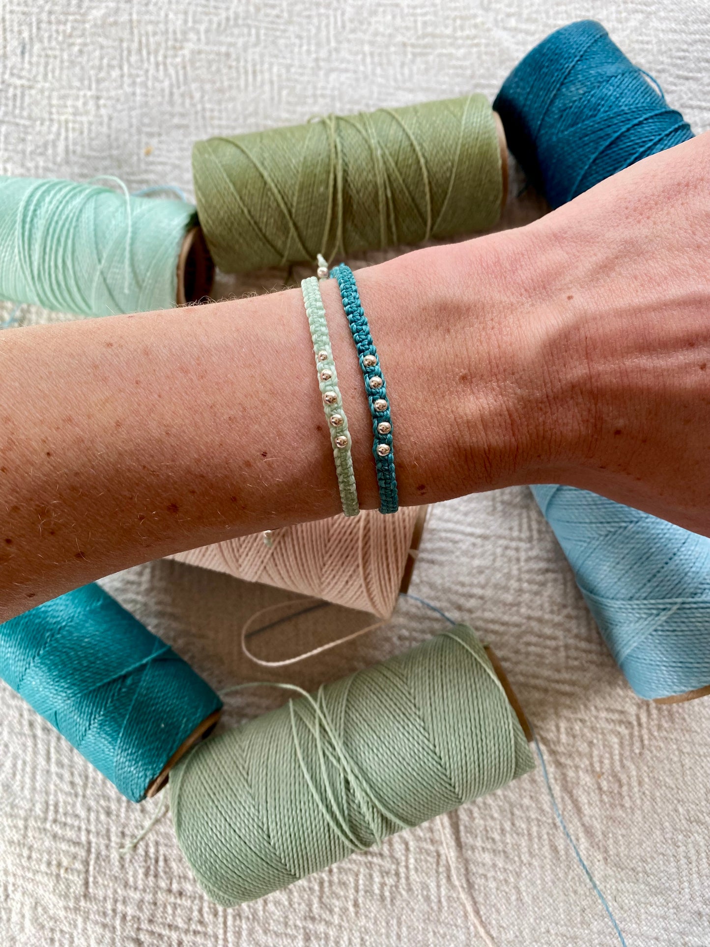 Macramé bracelet DIY kit - "The Authentic"